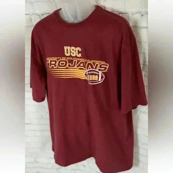 Men’s Size 2XLT USC Trojans Football Short Sleeve T-Shirt Maroon Red Sports fan - Picture 3 of 12